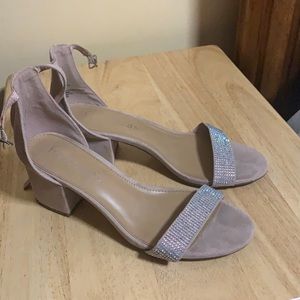 Nude/rhinestone heel